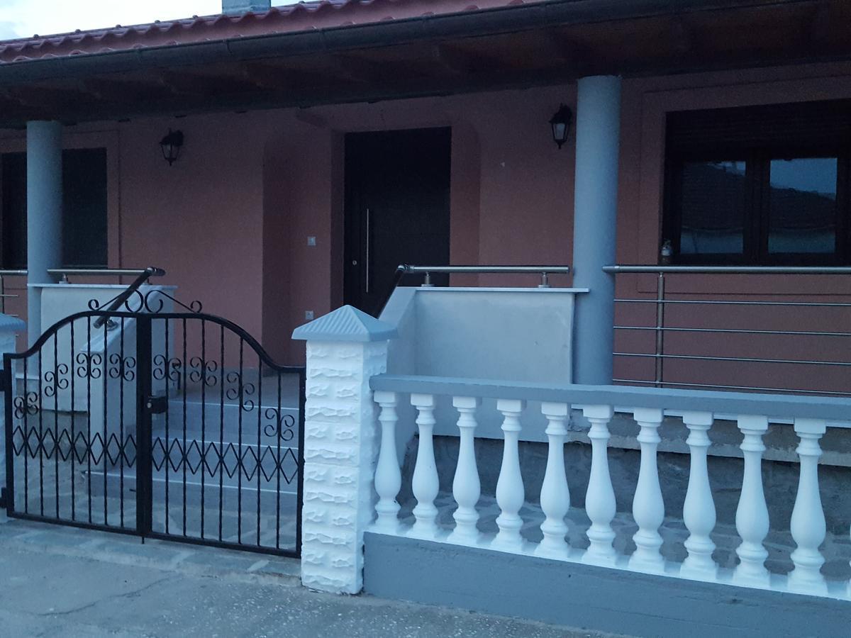 Vila Tom'S House Nea Karvali Exteriér fotografie